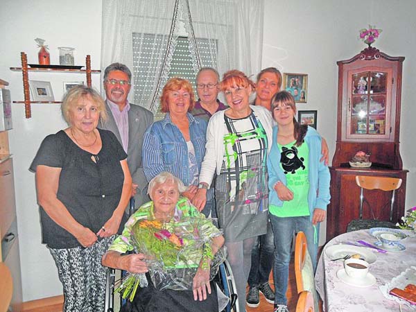 Herzlichen Glckwunsch zum 95. Geburtstag Frau Liesbeth Oswald